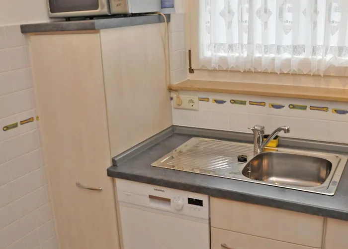 Roter Apartamento Schillig